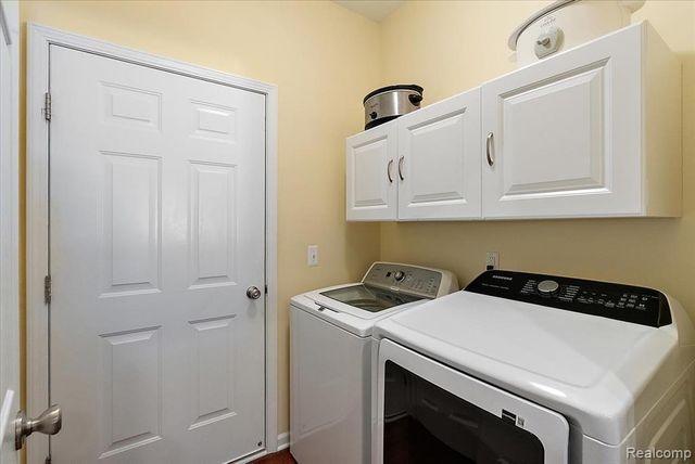 3349 Grove Lane, Auburn Hills, MI 48326