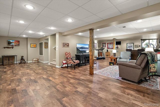 3349 Grove Lane, Auburn Hills, MI 48326
