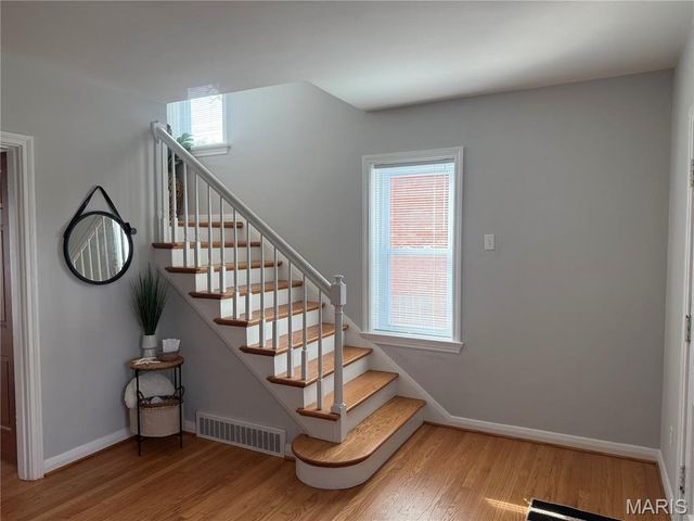 6544 Marquette Avenue, St Louis, MO 63139