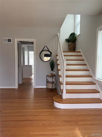 6544 Marquette Avenue, St Louis, MO 63139