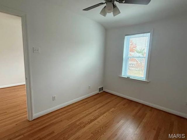 6544 Marquette Avenue, St Louis, MO 63139