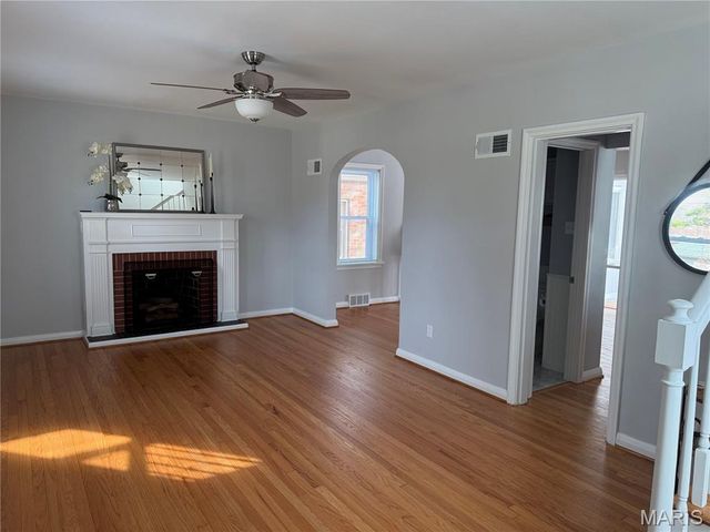 6544 Marquette Avenue, St Louis, MO 63139