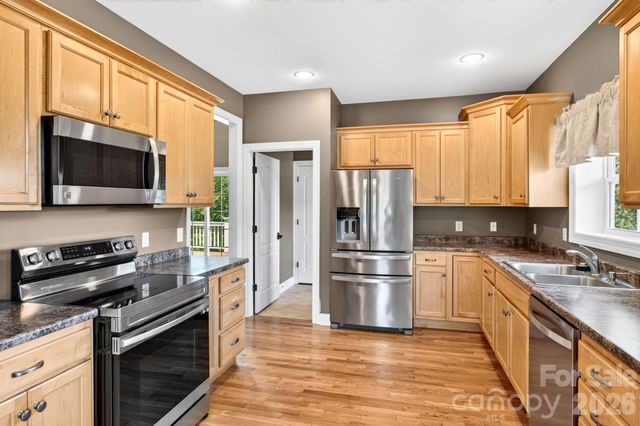 93 Big Sky Drive, Leicester, NC 28748