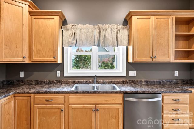 93 Big Sky Drive, Leicester, NC 28748