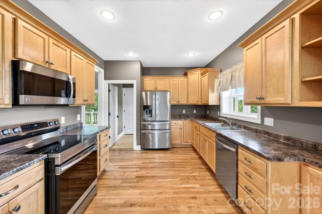 93 Big Sky Drive, Leicester, NC 28748