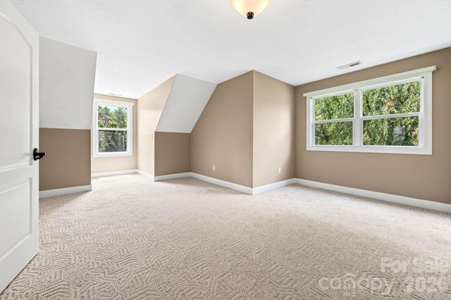 93 Big Sky Drive, Leicester, NC 28748