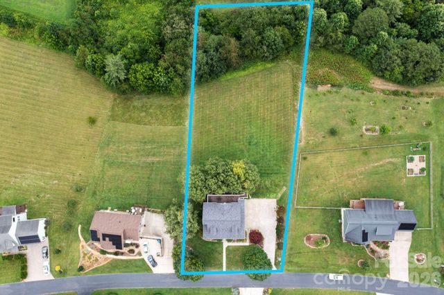 93 Big Sky Drive, Leicester, NC 28748