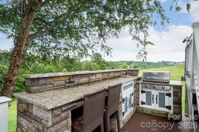 93 Big Sky Drive, Leicester, NC 28748