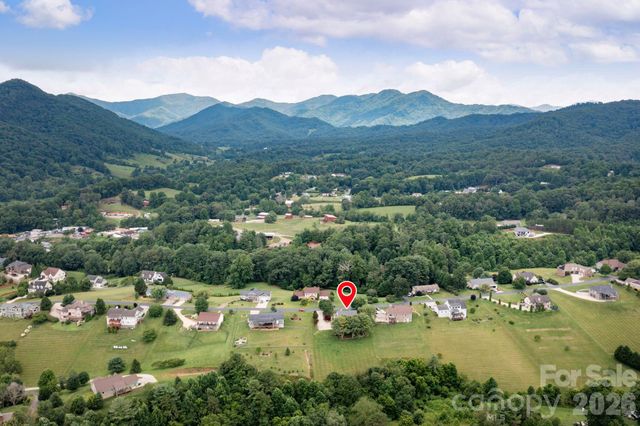 93 Big Sky Drive, Leicester, NC 28748