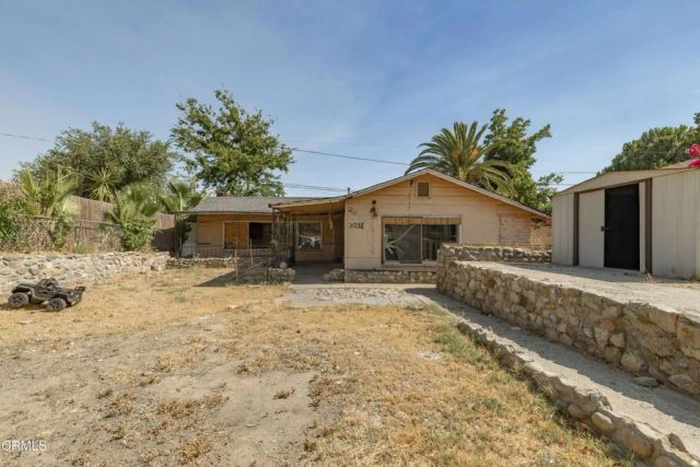 3035 Lake Street, Bakersfield, CA 93306