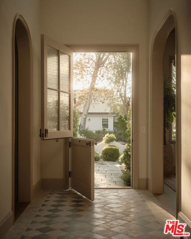 4256 Beck Avenue, Studio City, CA 91604 — photo 4