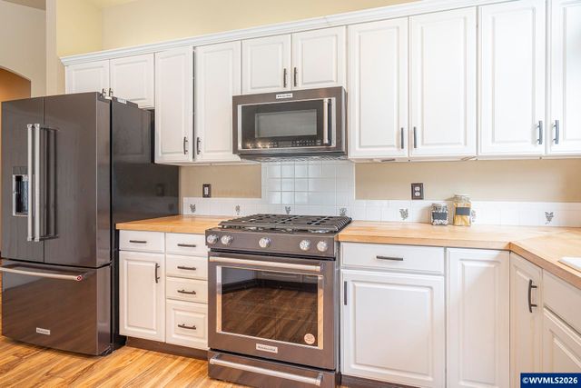 514 Creekside Dr SE, Salem, OR 97306