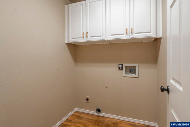 514 Creekside Dr SE, Salem, OR 97306