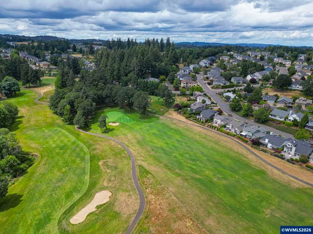 514 Creekside Dr SE, Salem, OR 97306