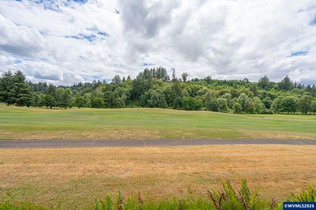 514 Creekside Dr SE, Salem, OR 97306