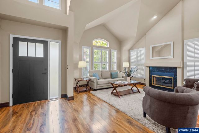 514 Creekside Dr SE, Salem, OR 97306