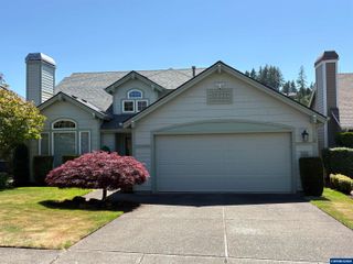 514 Creekside Dr SE, Salem, OR 97306