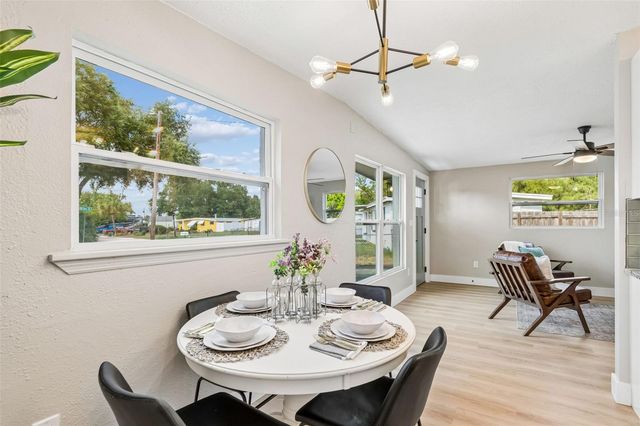 8828 91ST TERRACE, Seminole, FL 33777