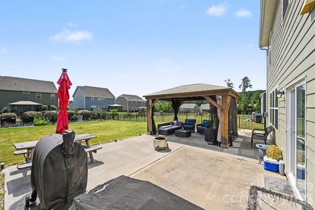 112 Rooster Tail Lane, Troutman, NC 28166