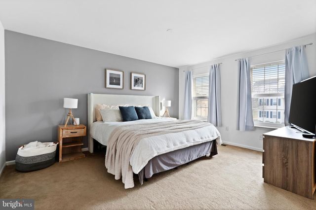 118 WALKER DR, Northampton, PA 18067