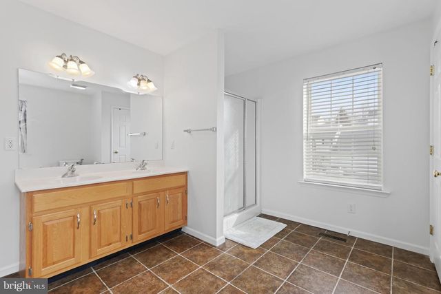 118 WALKER DR, Northampton, PA 18067