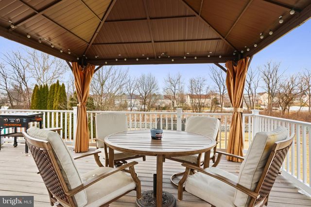 118 WALKER DR, Northampton, PA 18067