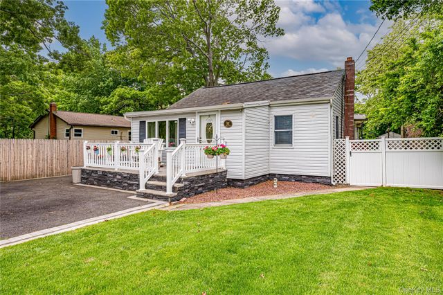 122 Church Drive, Mastic Beach, NY 11951