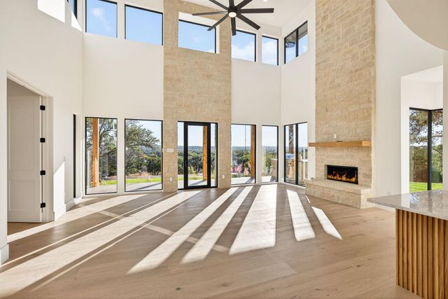 400 Emerald WAY, Horseshoe Bay, TX 78657