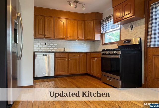 726 Midwood Road, Ridgewood, NJ 07450
