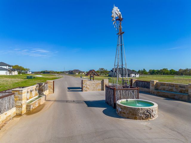 113 Dan Russell Bend, Weatherford, TX 76087