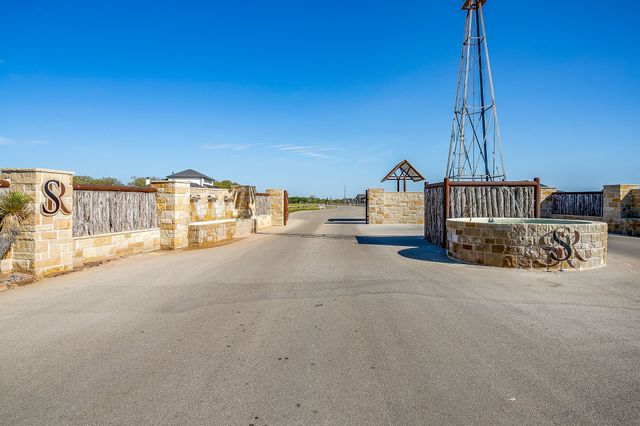 113 Dan Russell Bend, Weatherford, TX 76087