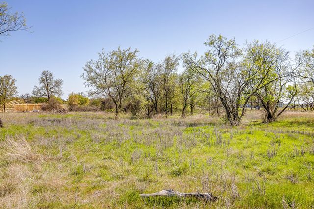 113 Dan Russell Bend, Weatherford, TX 76087