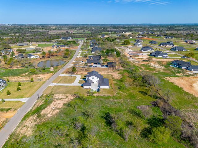 113 Dan Russell Bend, Weatherford, TX 76087
