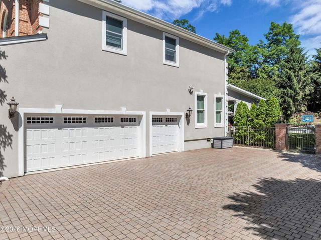 45 Centerville Road, Holmdel, NJ 07733