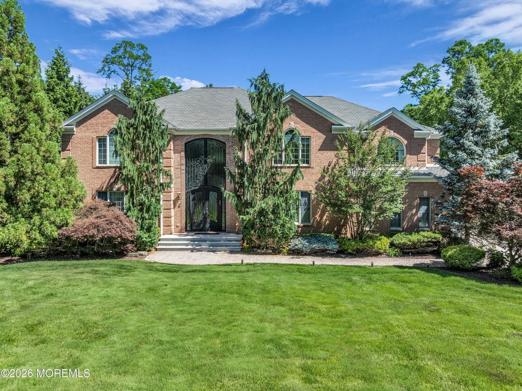 45 Centerville Road, Holmdel, NJ 07733
