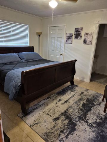 2429 16th Avenue N, Texas City, TX 77590