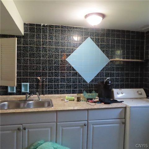 137 Sunhill Terrace, Syracuse, NY 13207