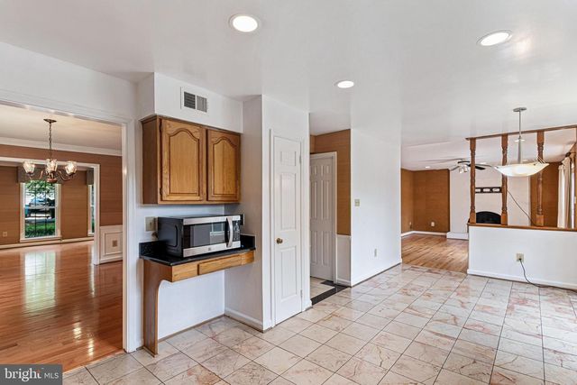 7416 ROYAL DOMINION DR, Bethesda, MD 20817
