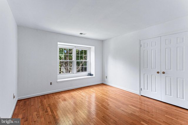 7416 ROYAL DOMINION DR, Bethesda, MD 20817