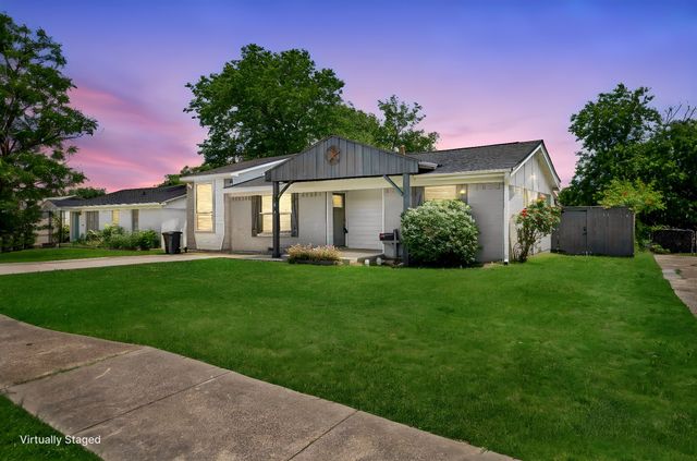 1812 Spring Lake Drive, Mesquite, TX 75149