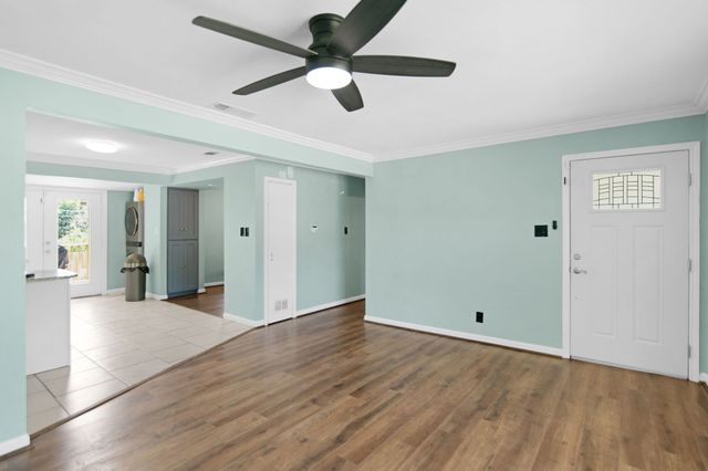 1812 Spring Lake Drive, Mesquite, TX 75149