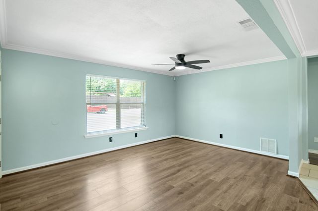 1812 Spring Lake Drive, Mesquite, TX 75149