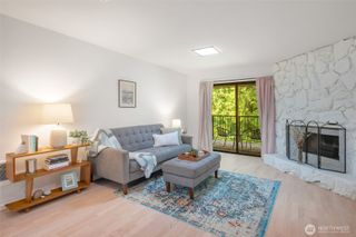 8017 196th Street SW #6B, Edmonds, WA 98026