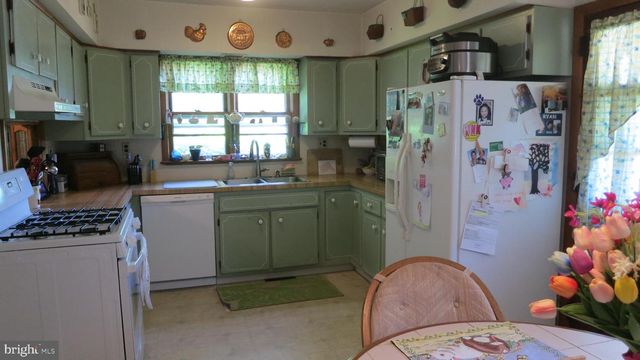 79 EWINGVILLE RD, Ewing, NJ 08638