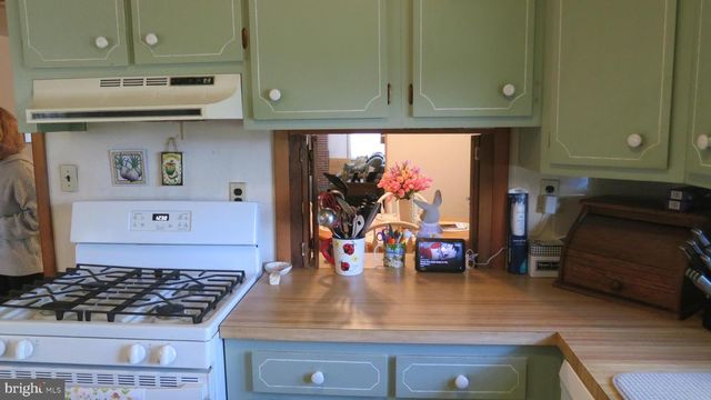 79 EWINGVILLE RD, Ewing, NJ 08638
