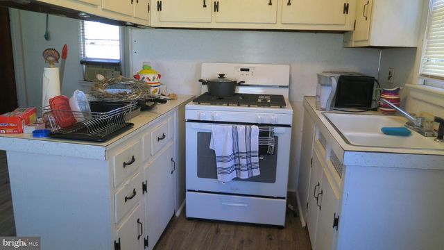79 EWINGVILLE RD, Ewing, NJ 08638