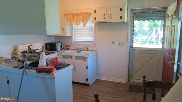 79 EWINGVILLE RD, Ewing, NJ 08638