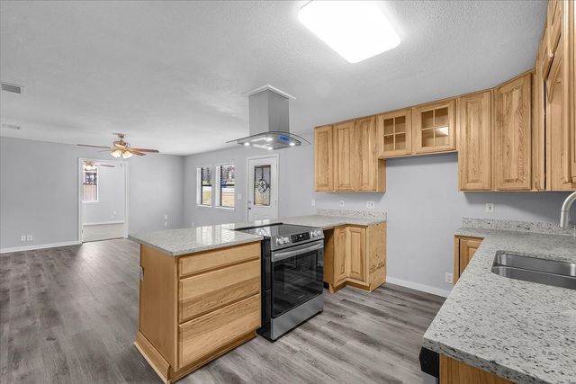 308 Alameda Road, Azle, TX 76020