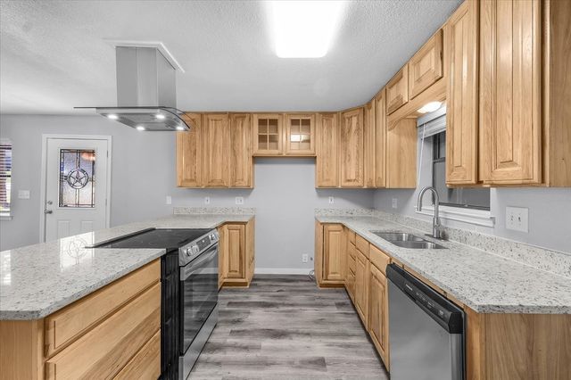 308 Alameda Road, Azle, TX 76020