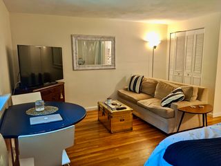 39 Englewood Ave. 14, Boston, MA 02135